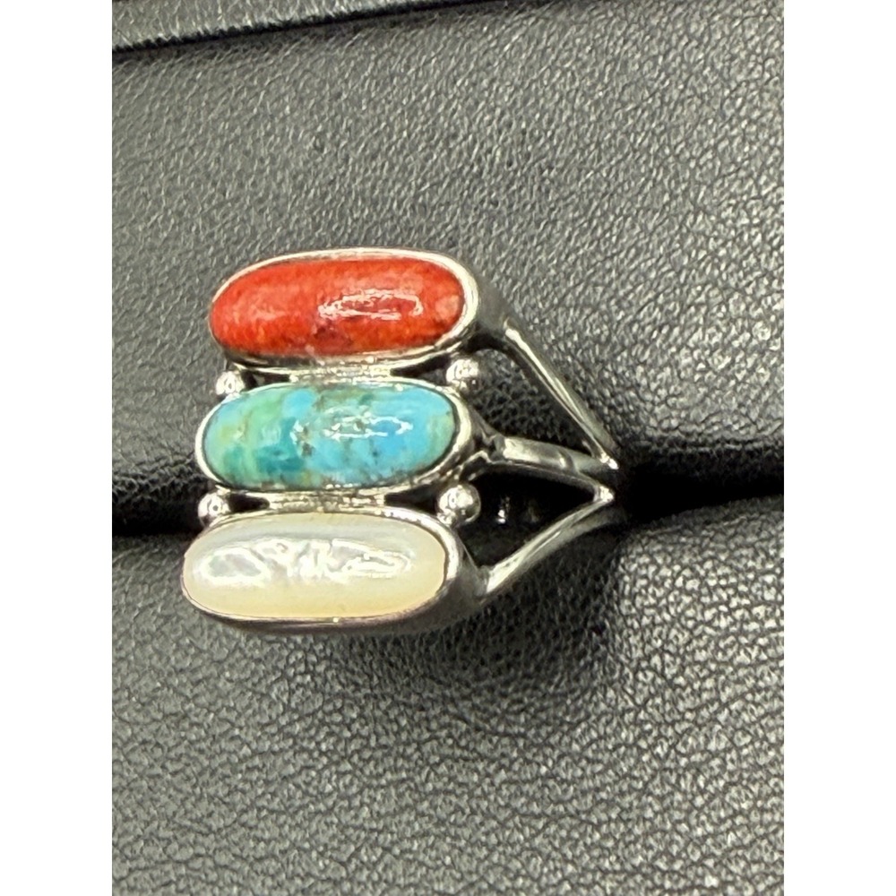 New Condition Sterling Silver Turquoise Coral Mother Of Pearl Ring Size 10 J19 - Picture 2 of 10